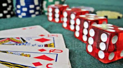 Tabella dei giochi proibiti vidimata dal Questore e dal Comune, da tenere esp...